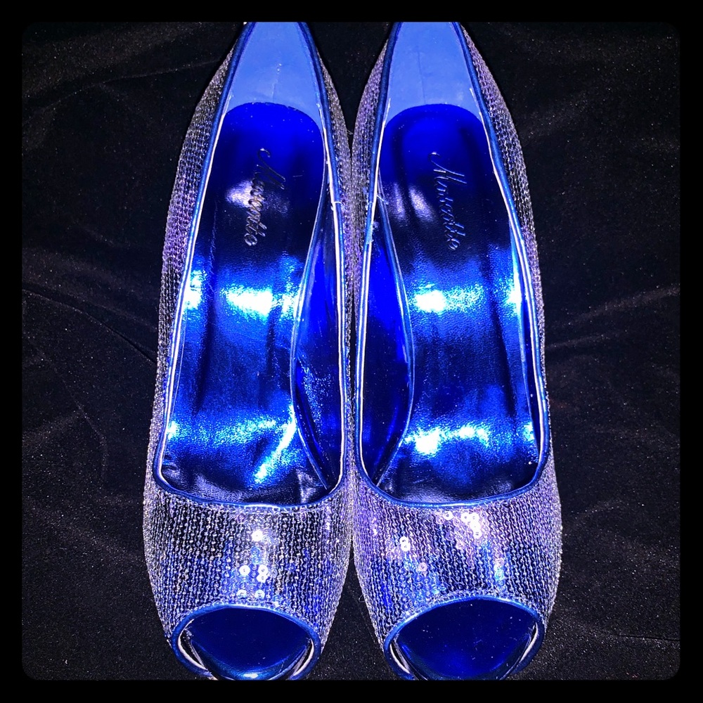 Blue ombré sequence platform heels
